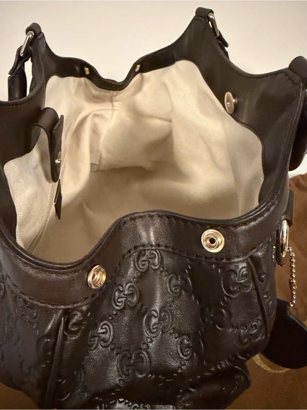 Gucci Brown GG Embossed Leather Shoulder Bag - Picture 12 of 16
